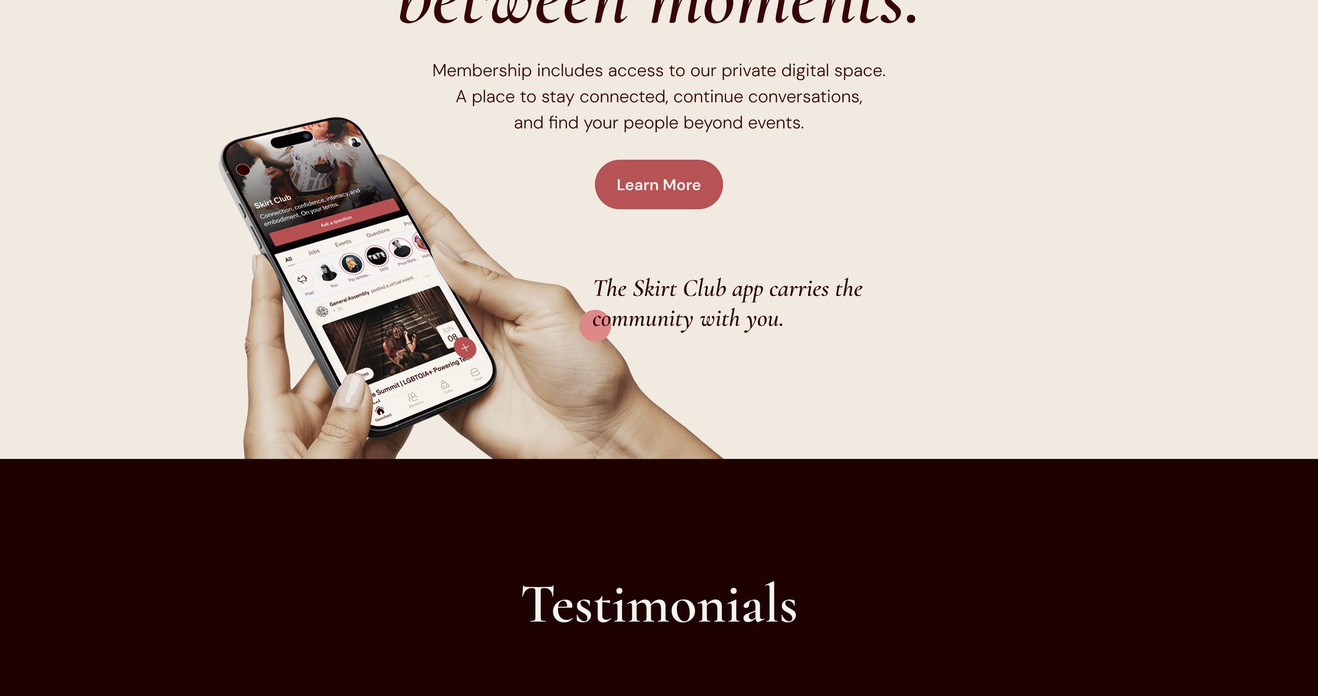 A world that continues between moments